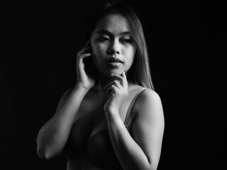 camgirl fingering wet pussy CasandraLuna
