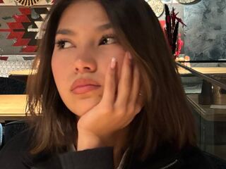 live free chat CelsaCoty