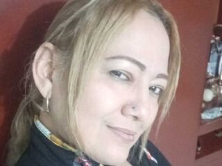 naughty camgirl masturbating with vibrator ClausRous