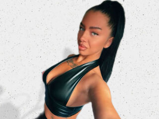 camgirl webcam pic CleopatraEveline
