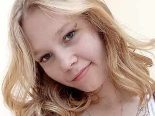 nude gamgirl DainePostema