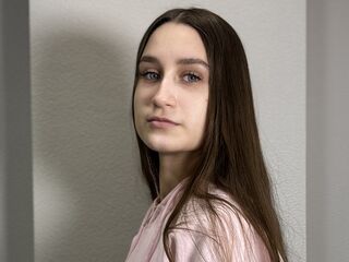 camwhore spreading pussy DomingaGrooms