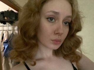 closeup webcam DoraOashey