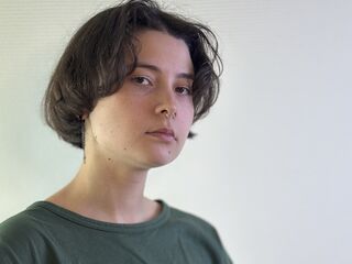 naughty camgirl fingering pussy DoreenTovrea