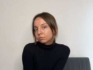 fingering camgirl EleonoraSzabo