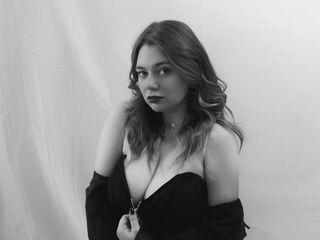 girl topless chat EllenMones