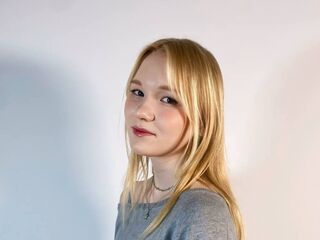 adult live cam ElmaKinnunen