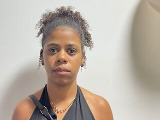 adult cam show EmaVallerin