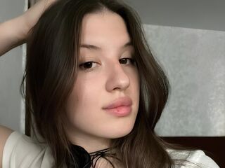 camgirl fingering shaved pussy EmilyGranned
