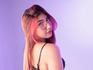 hot cam whore EstefaniCastillo