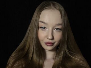 camgirl playing with vibrator EvaElf