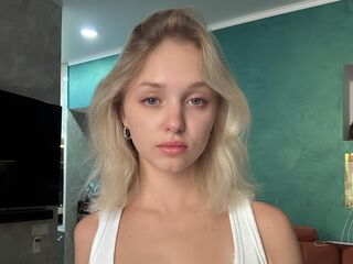 fingering cam slut EveMorrison