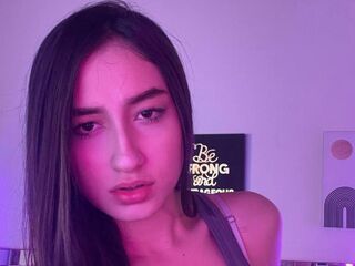cyber sex chat room EvelynFontain