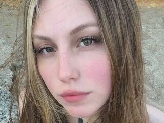 shower live cam FriedaJane