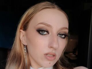 live cam show HenriettaFare