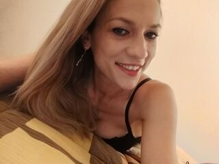 hot webcam video IsaaBella