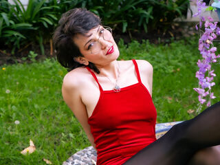 hot cam girl masturbating with sextoy IveteDurand