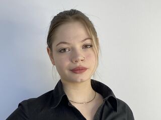 camgirl playing with dildo JanuaryBuswell