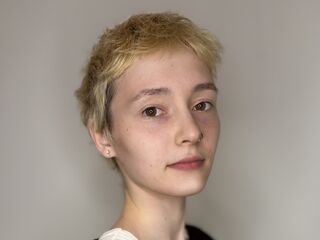 live chat room JenelleBarette