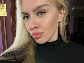 girl JudiJadore