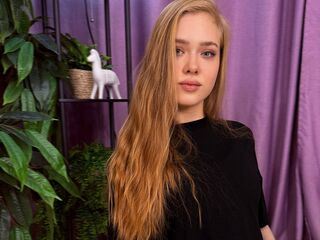 live cam show JuliMiu