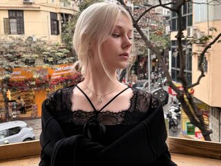 fingering girl chatroom KamValentine