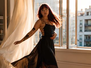 camgirl masturbating with dildo KateDark