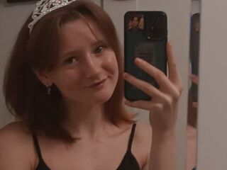 naughty chatroom KellyAllison