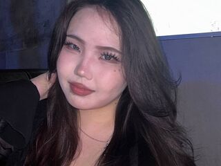 cam strip tease KeraHain
