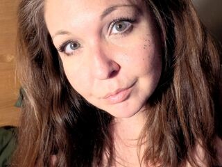 camgirl masturbating with dildo KristyJinx