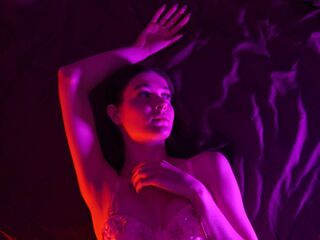naked camgirl gallery KsaRina