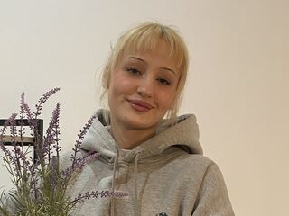 webcam live sex show KyungMikes