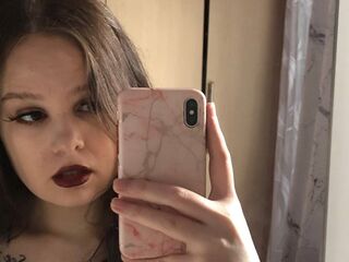 nude cam photo LacyPop