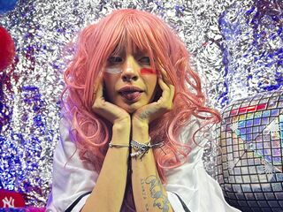 topless cam girl LaurenEvansRosse