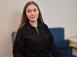 naked camgirl gallery LeaDarcy