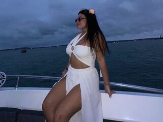 free chat LeilaCole