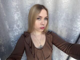 camgirl playing with vibrator LilianaCross