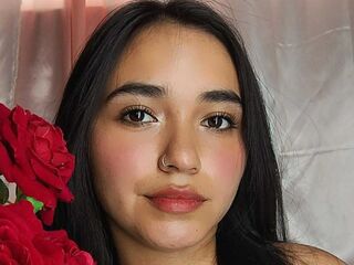 cam girl spreading pussy LilithRoxe