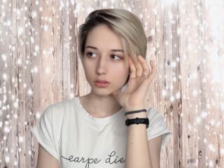 webcam show LinetteHackworth