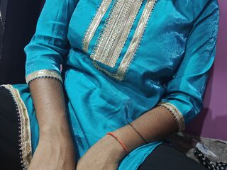 adult cam chat LishaLiya