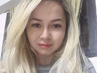 free chatroom LollyBelle