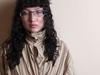 girl fingering shaved pussy LonnieMackaman