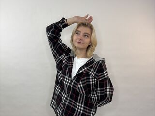 voyeur web cam LorieYancy