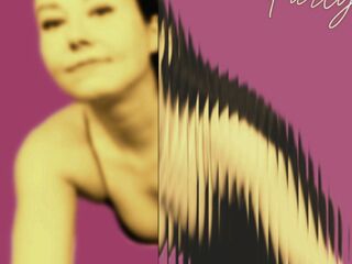 girl cam LucyLevatto