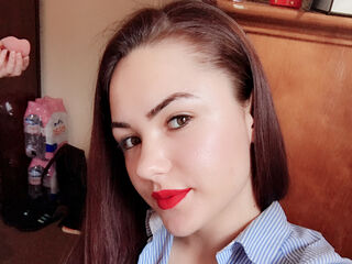 naked webcamgirl photo LunaTokio