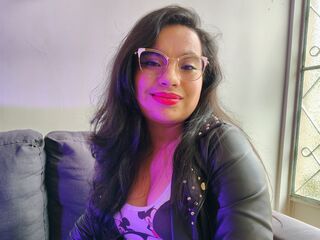 chat room live show MaayGrey