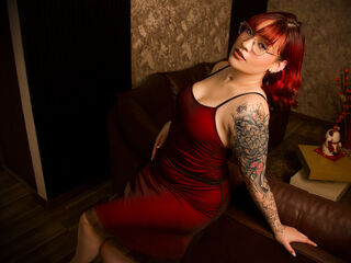 camgirl showing tits MaddieJonsell