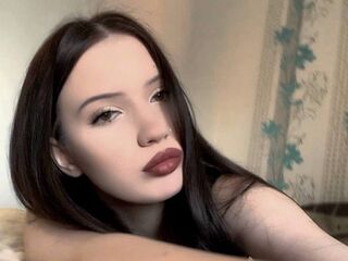 naked girl with cam fingering MadelineMendes