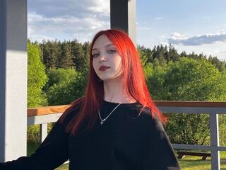 cam girl chat MagaretMontie