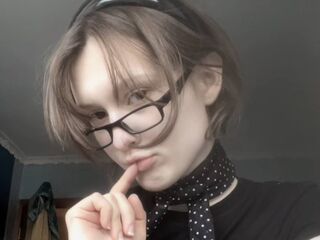 voyeur web cam MalvinaGreif